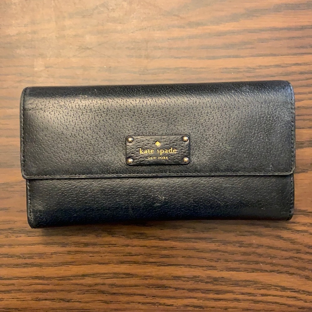 Kate Spade Wallet - Picture 1 of 5